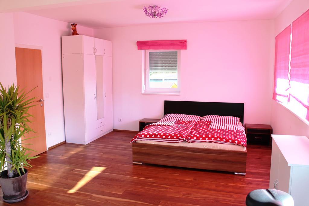 Villa Relax Am See Bodensdorf Room photo