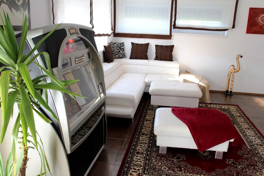 Villa Relax Am See Bodensdorf Room photo