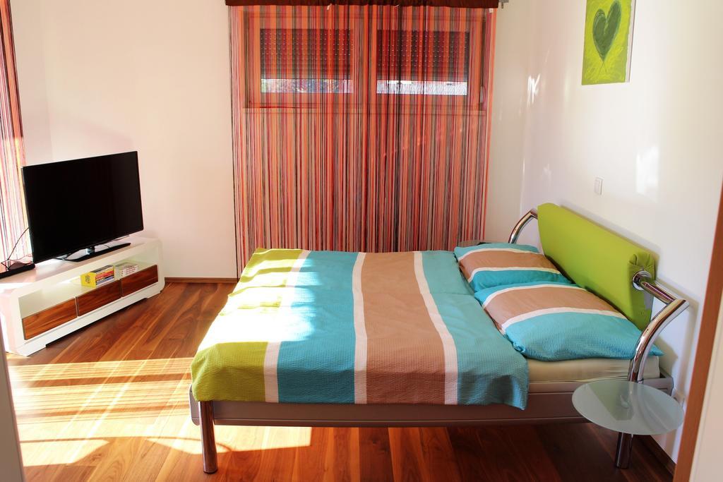 Villa Relax Am See Bodensdorf Room photo